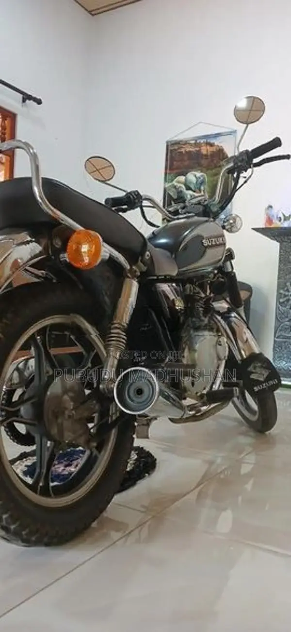 Suzuki GN 125 2000