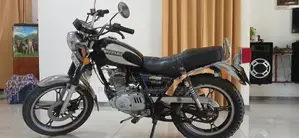 Suzuki GN 125 2000
