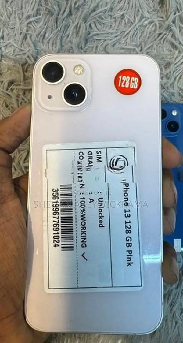 Apple iPhone 13 256GB (Used)