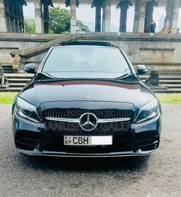 Mercedes Benz C200 AMG Premium Plus + 2019