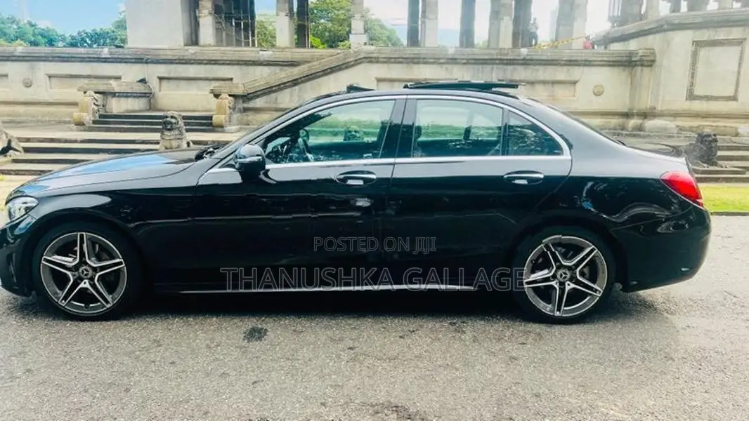 Mercedes Benz C200 AMG Premium Plus + 2019