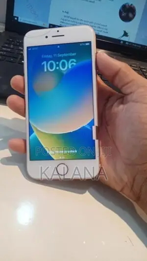 Apple iPhone 8 (Used)