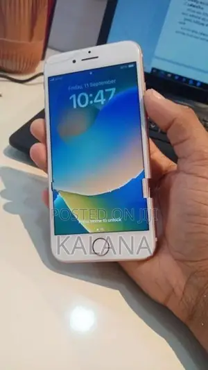 Apple iPhone 8 (Used)