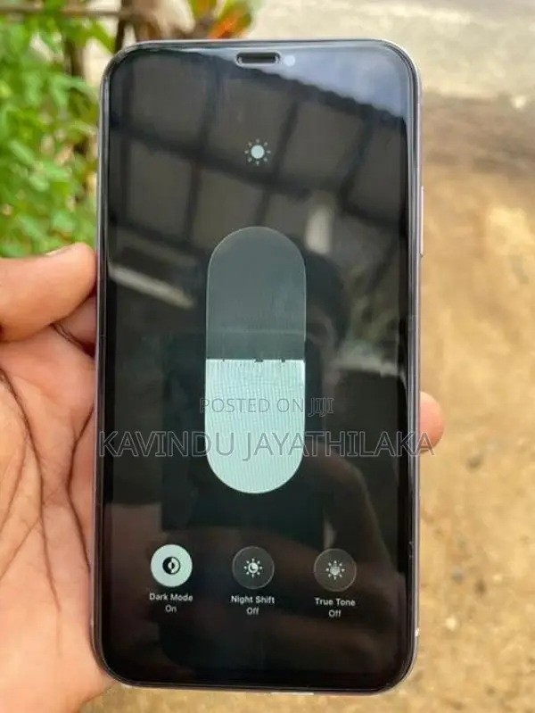 Apple iPhone 11 (Used)