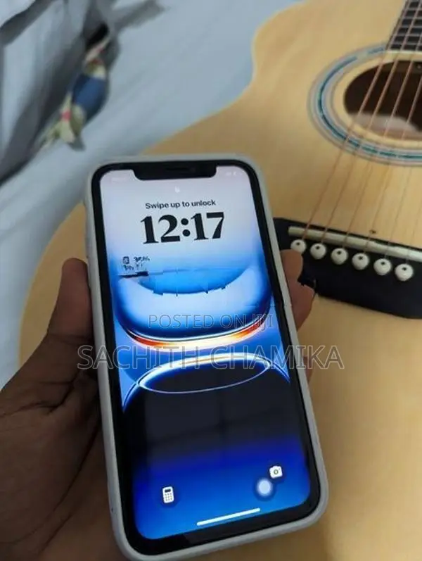 Apple iPhone XR (Used)