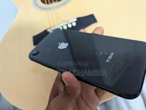 Apple iPhone XR (Used)