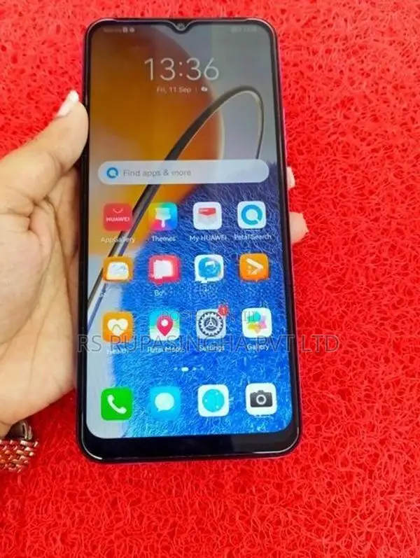 Huawei Nova Y61 6GB/64GB (Used)