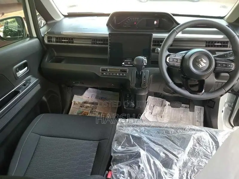 Suzuki Wagon R Custom ZX 2026