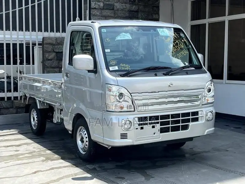Suzuki Carry KX Custom 4WD 2024