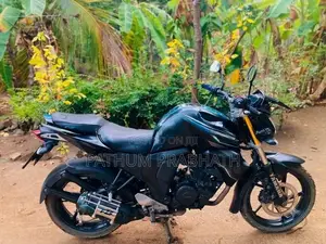 Yamaha FZs V2 2016