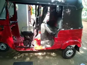 Bajaj RE 2005
