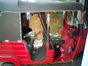Bajaj RE 2005