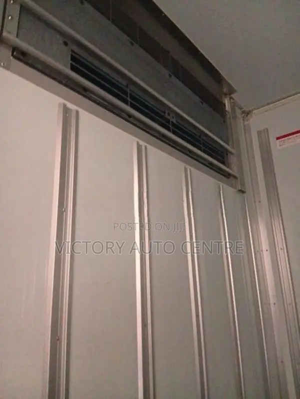 Isuzu Elf Freezer 2016