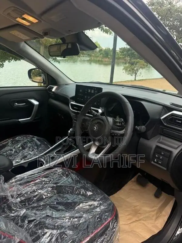 Toyota Raize Hybrid Bodykit 2026