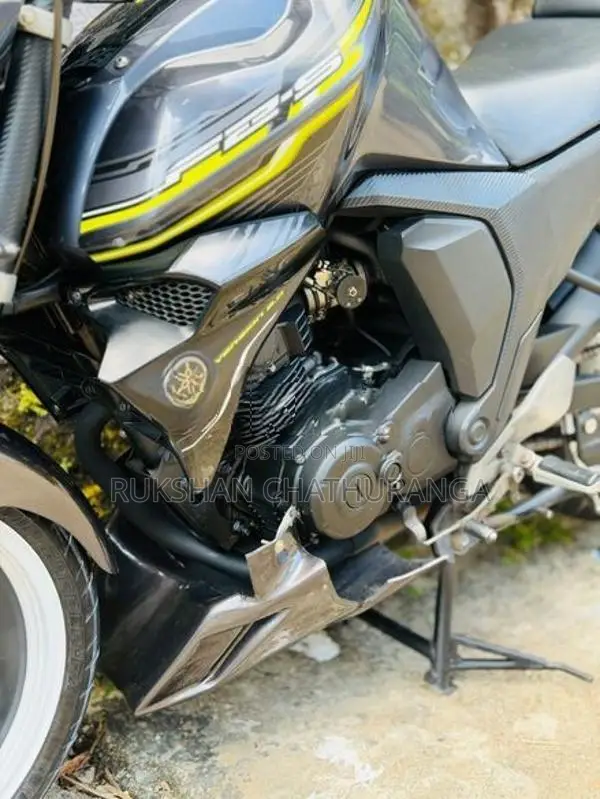 Yamaha FZ S 2016