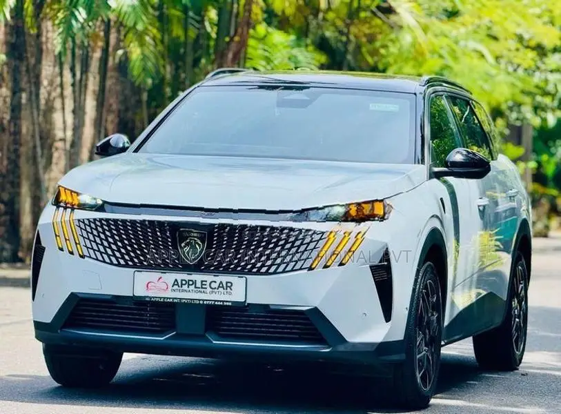 Peugeot 5008 Premium GTLine 2025