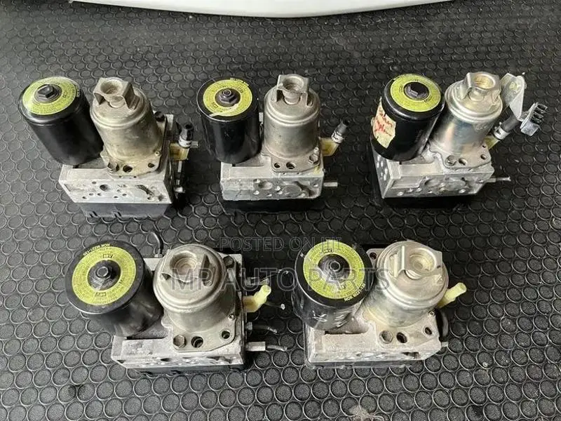 Toyota Prius 20 ABS Unit