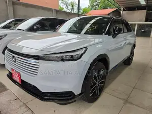 Honda Vezel Z PLAY MOON ROOF 2026