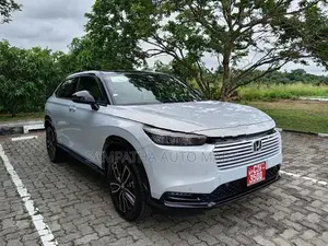 Honda Vezel Z PLAY MOON ROOF 2026