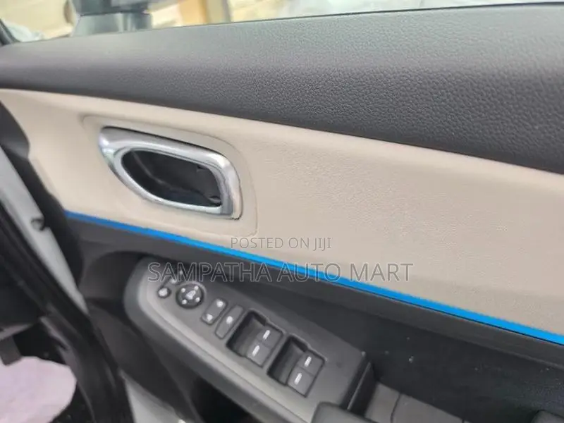 Honda Vezel Z PLAY MOON ROOF 2026