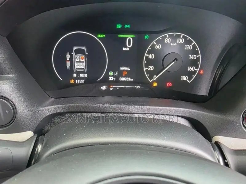 Honda Vezel Z PLAY MOON ROOF 2026