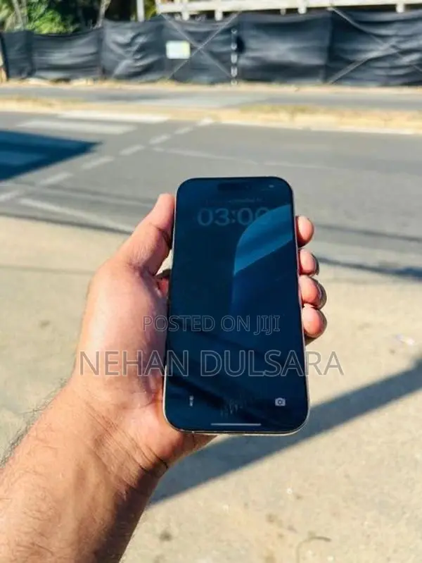 Apple iPhone 16 Pro (Used)
