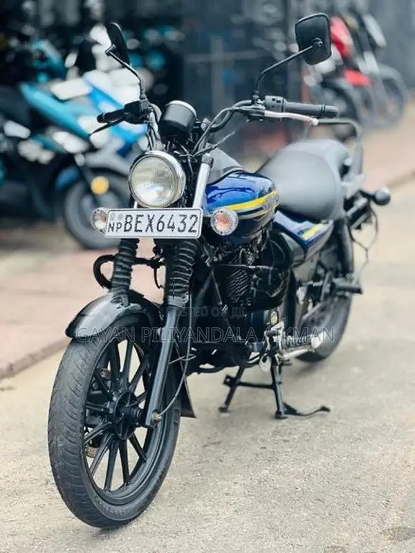 Bajaj Avenger 2017