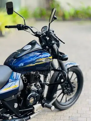Bajaj Avenger 2017