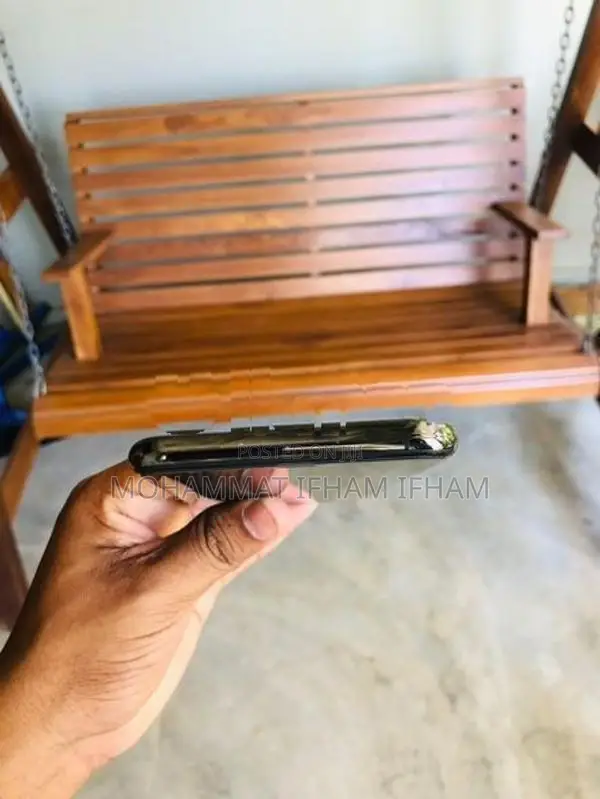 Apple iPhone XS Max (Used)
