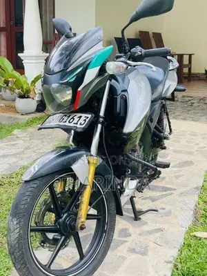 TVS Apache RTR 180 2015