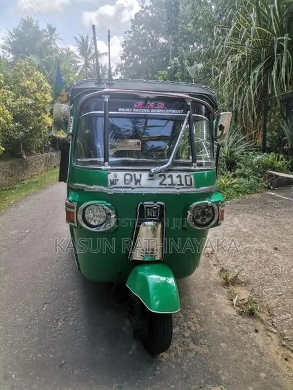 Bajaj RE 4stoke 2010