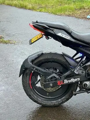 Bajaj Pulsar N160 2024