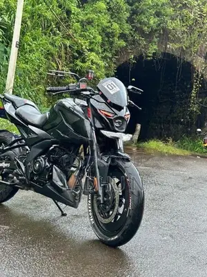 Bajaj Pulsar N160 2024