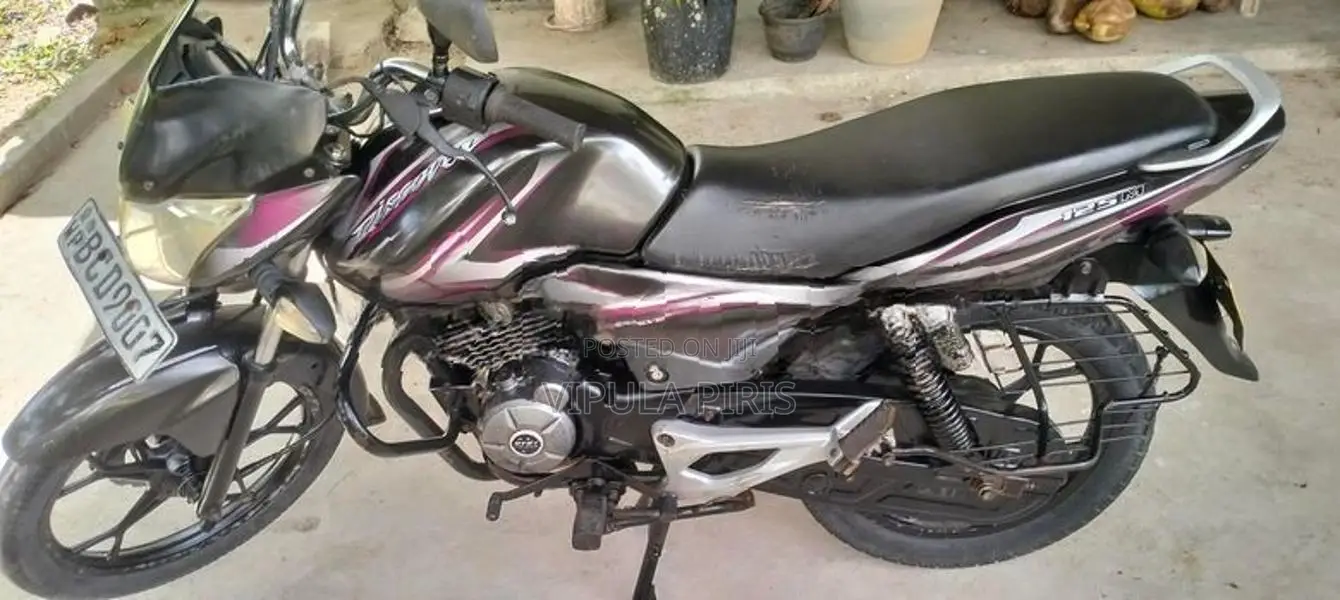 Bajaj Discover 2014