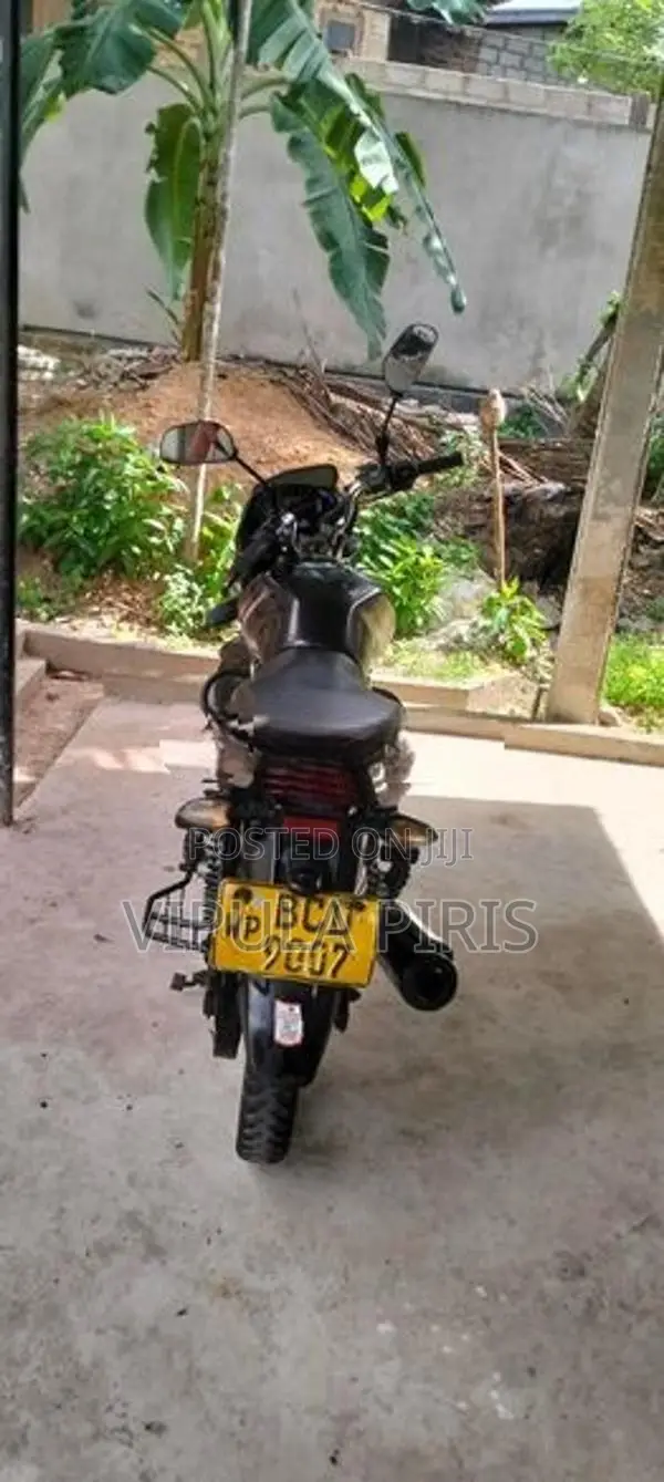 Bajaj Discover 2014