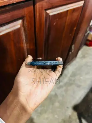 Apple iPhone 12 (Used)