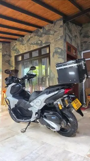 Honda ADV 160 2024