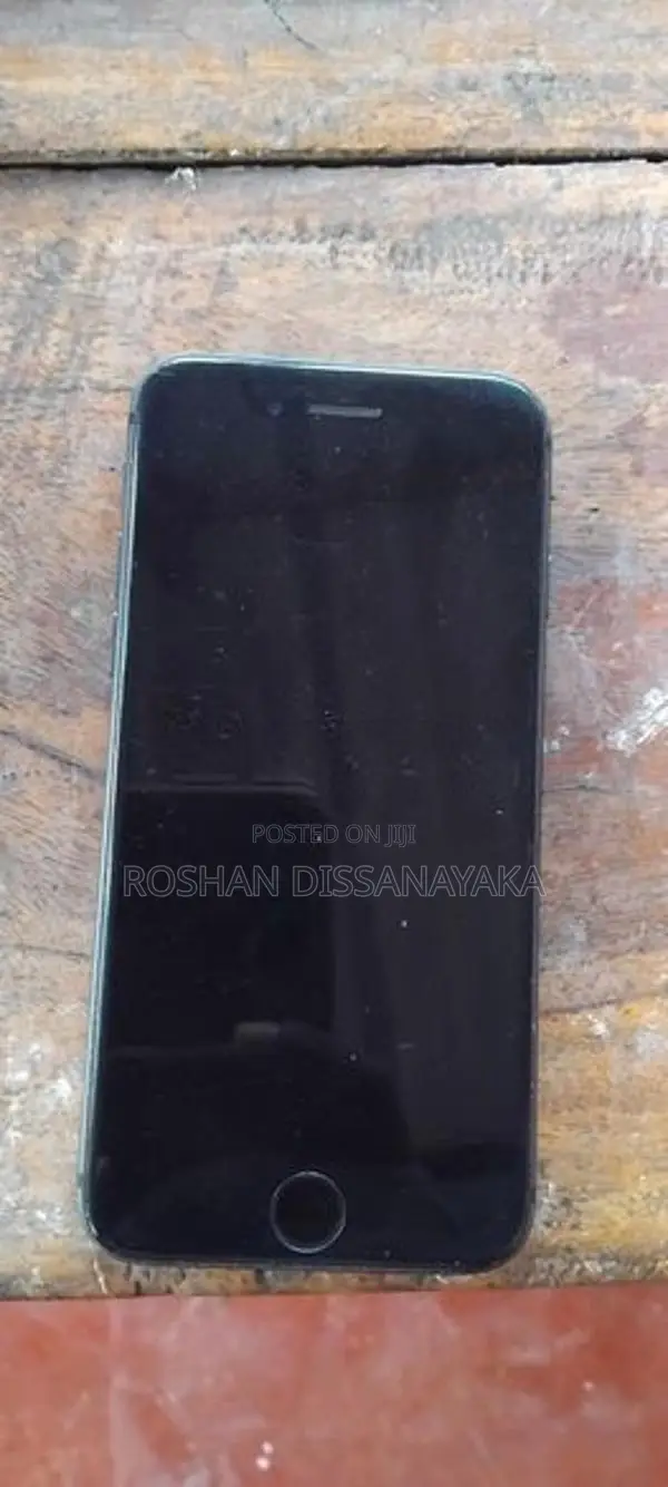 Apple iPhone 8 (Used)