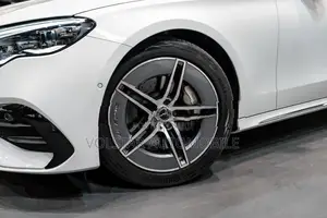 Mercedes Benz E200 2023