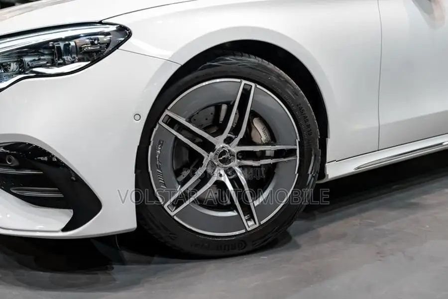 Mercedes Benz E200 2023