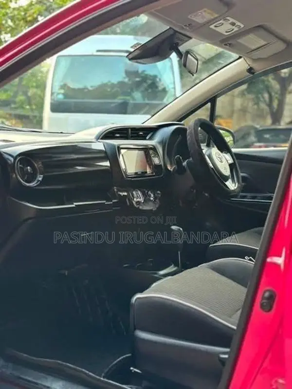 Toyota Vitz 2017