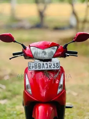 Hero Pleasure Plus 2015