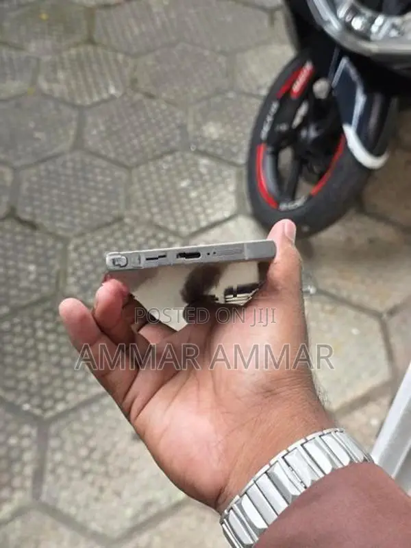 Samsung Galaxy S24 Ultra (Used)