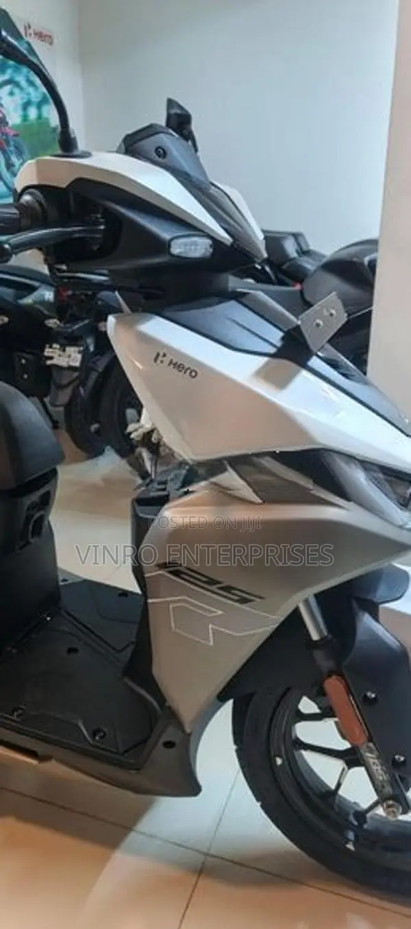 Hero XOOM 125R 2026