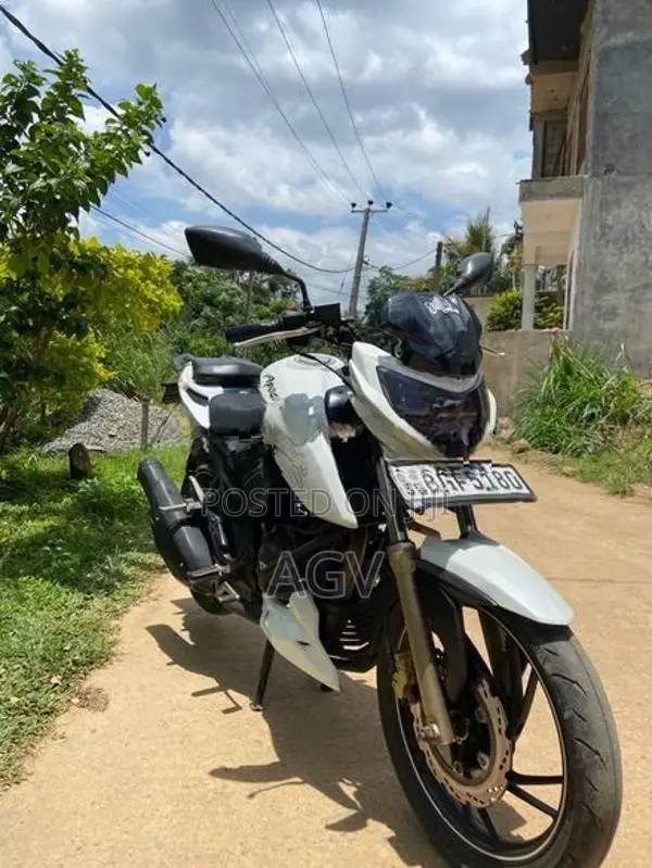TVS Apache RTR 200 2017