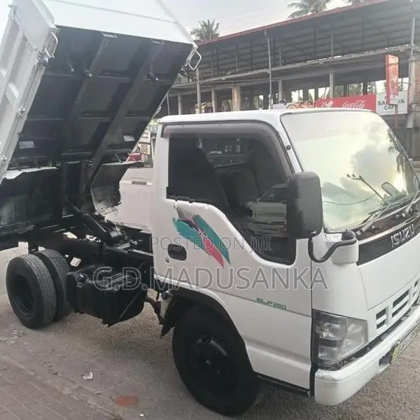 Isuzu Elf Tipper 2003