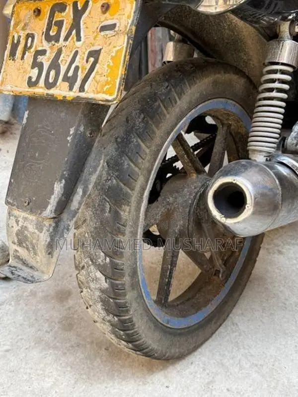 Bajaj Pulsar 150 2000
