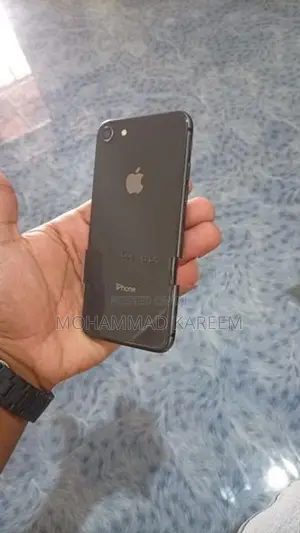 Apple iPhone 8 (Used)