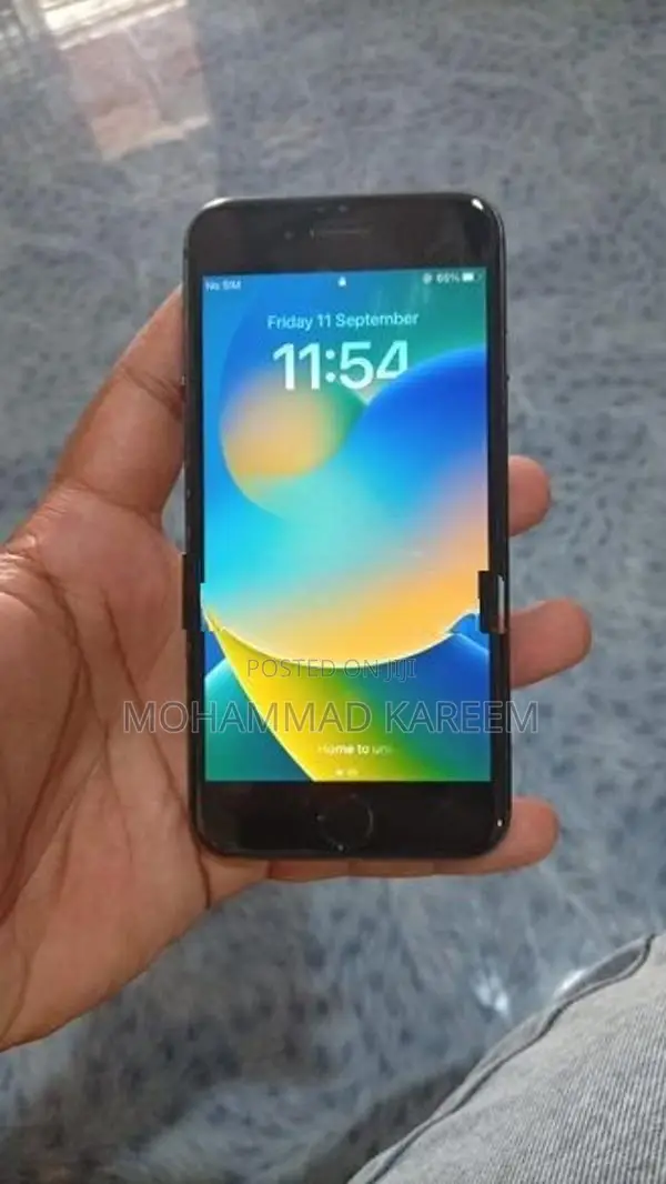 Apple iPhone 8 (Used)