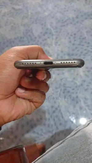 Apple iPhone 8 (Used)